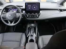 Toyota Corolla (2024) thumbnail 4