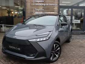 Toyota C-HR (2026) thumbnail 2