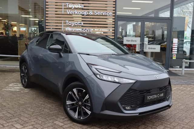Toyota C-HR (2026) thumbnail 3