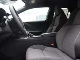 Toyota C-HR (2026) thumbnail 29