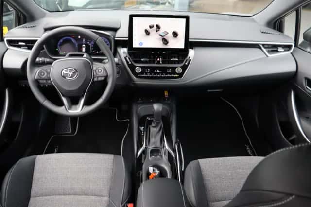 Toyota Corolla (2026) thumbnail 4
