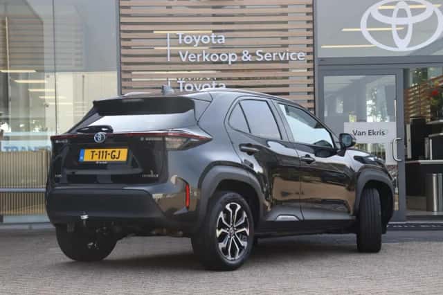 Toyota Yaris Cross (2022) thumbnail 2