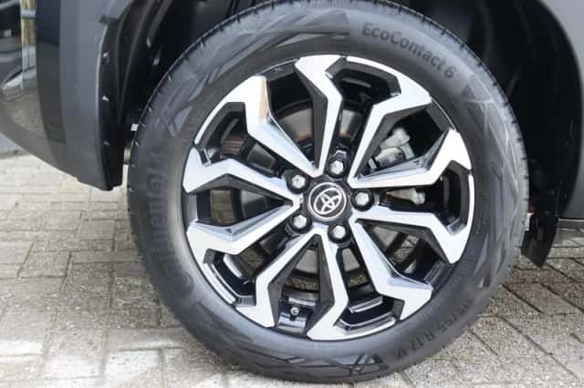 Toyota Yaris Cross (2022) thumbnail 3