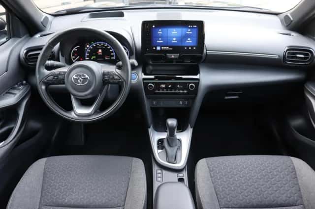 Toyota Yaris Cross (2022) thumbnail 4