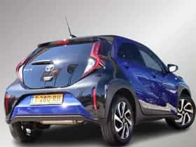 Toyota Aygo X (2023) thumbnail 2