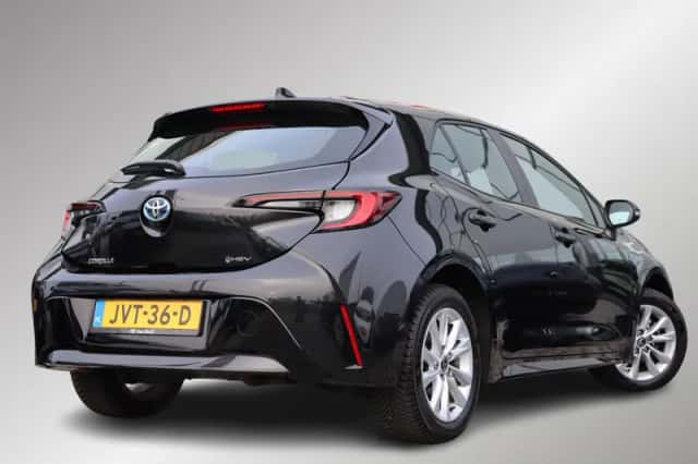 Toyota Corolla (2025) thumbnail 2