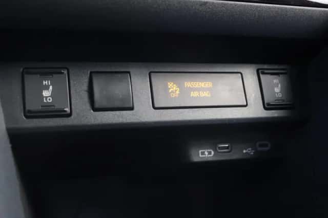 Toyota Yaris Cross (2025) thumbnail 6