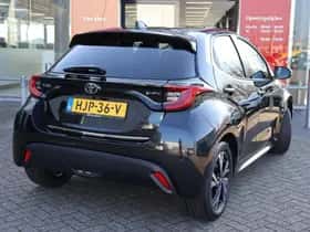 Toyota Yaris (2025) thumbnail 2