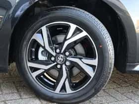 Toyota Yaris (2025) thumbnail 3