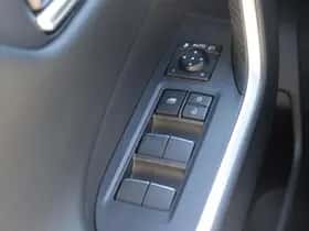 Toyota RAV4 (2022) thumbnail 16
