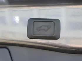 Toyota RAV4 (2022) thumbnail 30