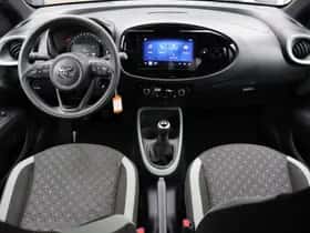 Toyota Aygo X (2024) thumbnail 4