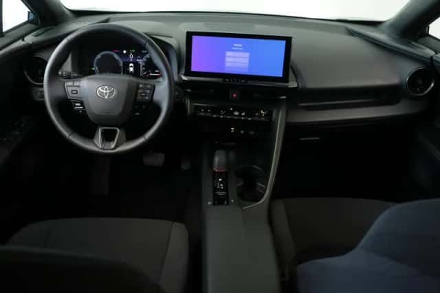 Toyota C-HR (2025) thumbnail 3