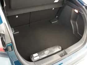 Toyota C-HR (2025) thumbnail 27
