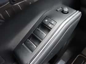 Toyota Highlander (2024) thumbnail 28