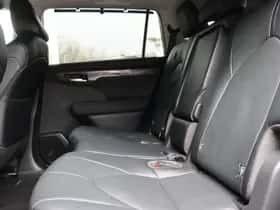 Toyota Highlander (2024) thumbnail 35