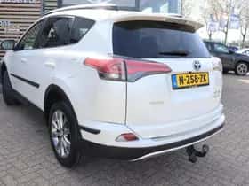 Toyota RAV4 (2017) thumbnail 12