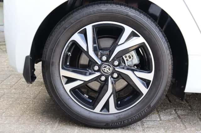Toyota Yaris (2024) thumbnail 4
