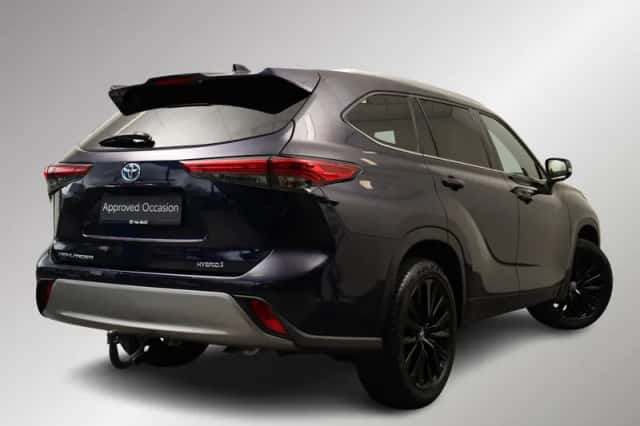Toyota Highlander (2024) thumbnail 2