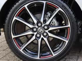 Toyota Yaris (2022) thumbnail 3