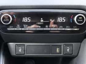 Toyota Yaris (2022) thumbnail 23