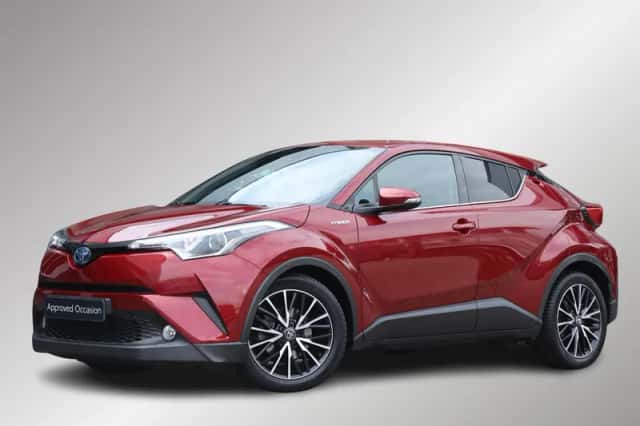 Toyota C-HR (2018) thumbnail 1