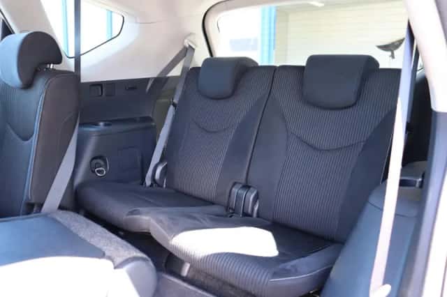 Toyota Prius (2020) thumbnail 6