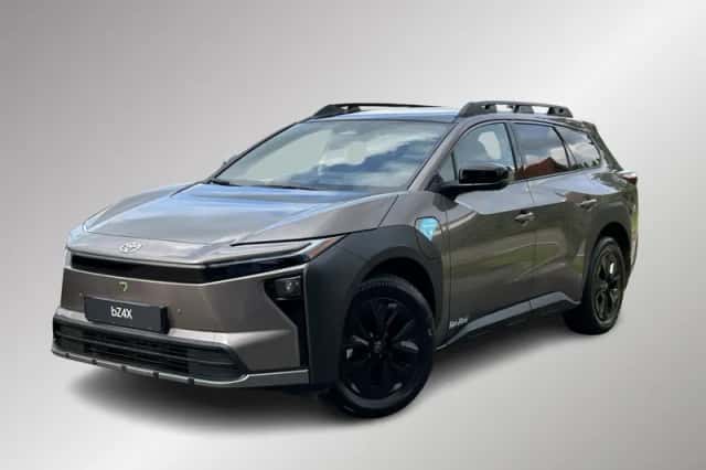 Toyota bZ4X (2026) thumbnail 1