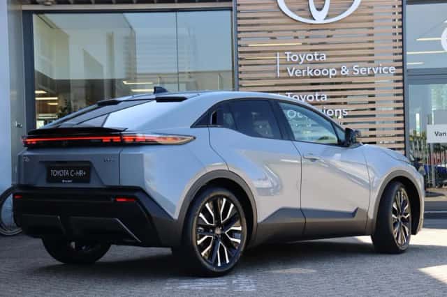 Toyota C-HR+ (2026) thumbnail 2
