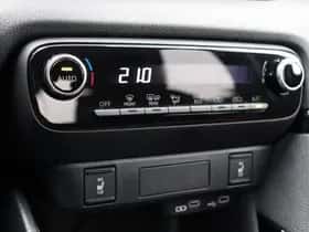 Toyota Yaris (2025) thumbnail 30