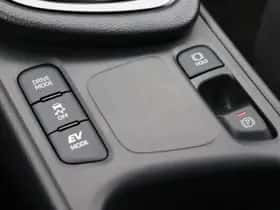 Toyota Yaris (2025) thumbnail 33