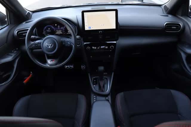 Toyota Yaris Cross (2025) thumbnail 4