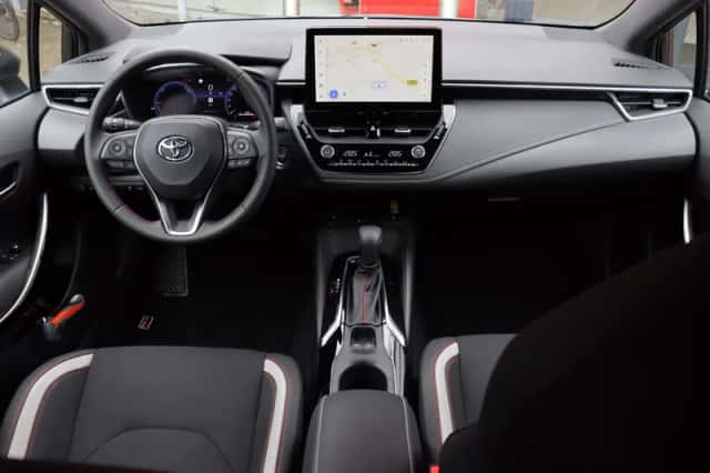 Toyota Corolla (2025) thumbnail 4