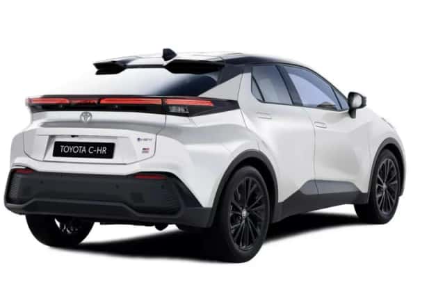 Toyota C-HR (2026) thumbnail 2