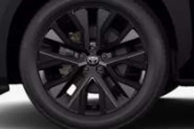 Toyota bZ4X (2026) thumbnail 3