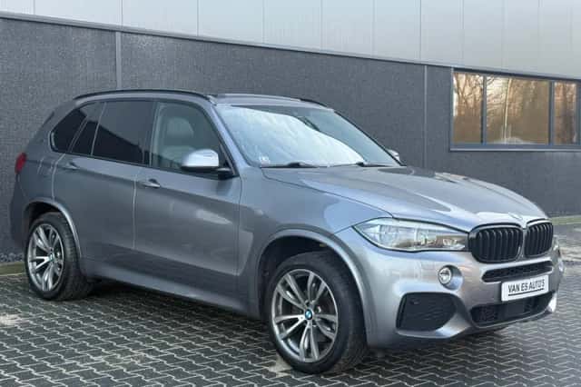 BMW X5 (2017) thumbnail 4