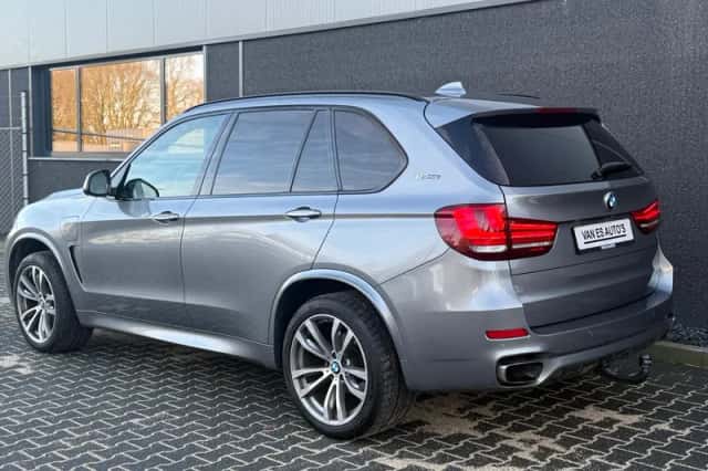 BMW X5 (2017) thumbnail 5