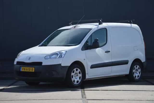 Peugeot Partner (2015) thumbnail 1