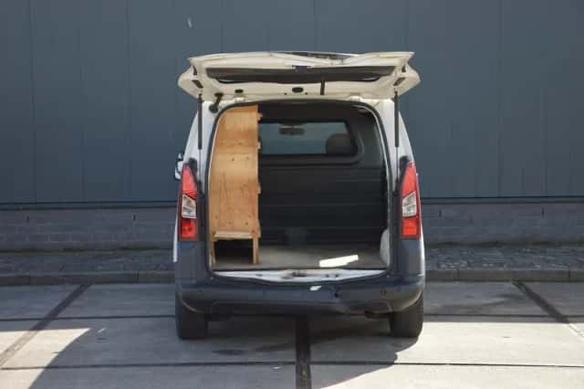 Peugeot Partner (2015) thumbnail 3