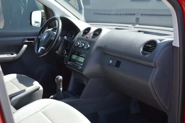 Volkswagen Caddy (2015) thumbnail 5