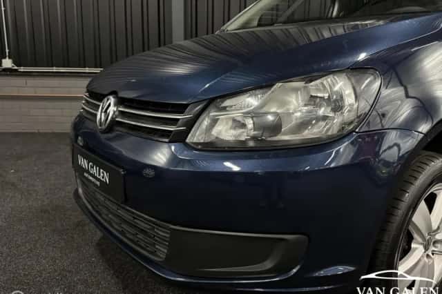 Volkswagen Caddy (2012) thumbnail 2