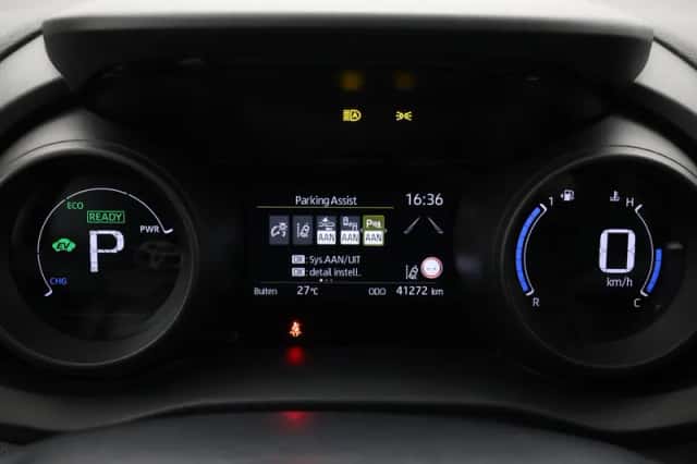 Toyota Yaris (2022) thumbnail 3