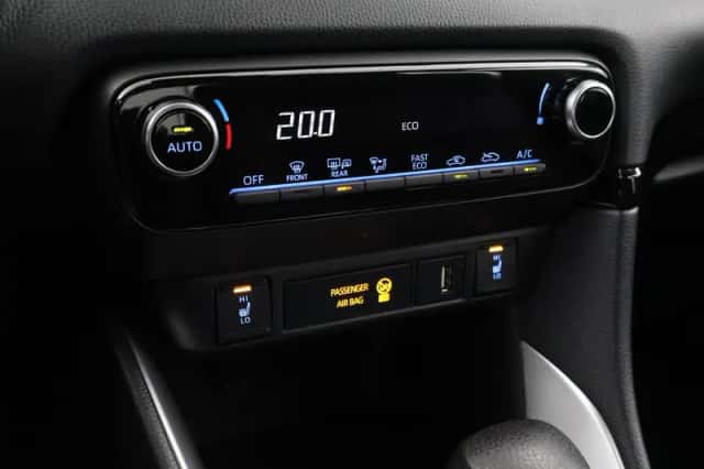 Toyota Yaris (2022) thumbnail 6