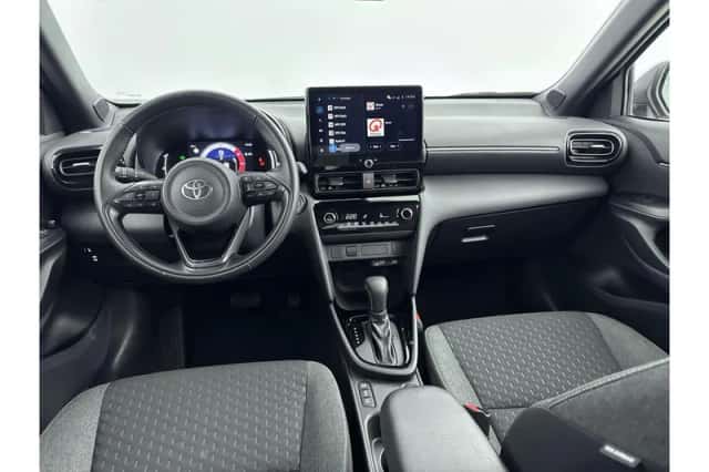 Toyota Yaris Cross (2025) thumbnail 2