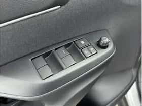 Toyota Yaris Cross (2025) thumbnail 13