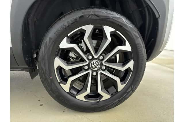 Toyota Yaris Cross (2025) thumbnail 5