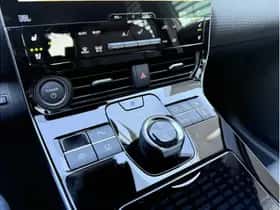 Toyota bZ4X (2024) thumbnail 17