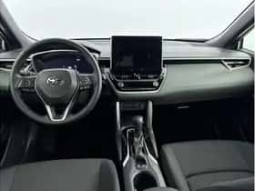 Toyota Corolla (2025) thumbnail 2
