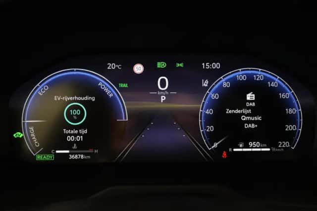 Toyota RAV4 (2024) thumbnail 3