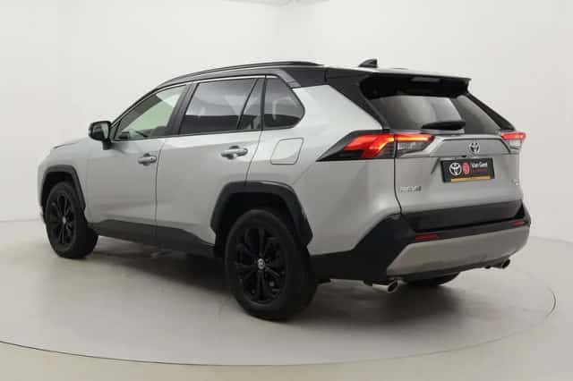 Toyota RAV4 (2024) thumbnail 4